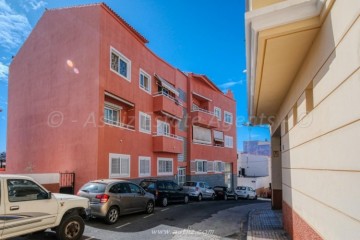 2 Bed  Flat / Apartment for Sale, Alcala, Guia De Isora, Tenerife - AZ-1739