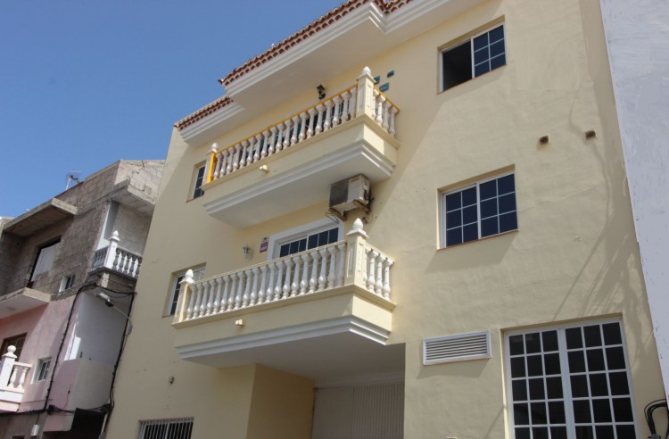 4 Bed  Flat / Apartment for Sale, Alcalá, Santa Cruz de Tenerife, Tenerife - PR-PIS0200VEV-N1 1