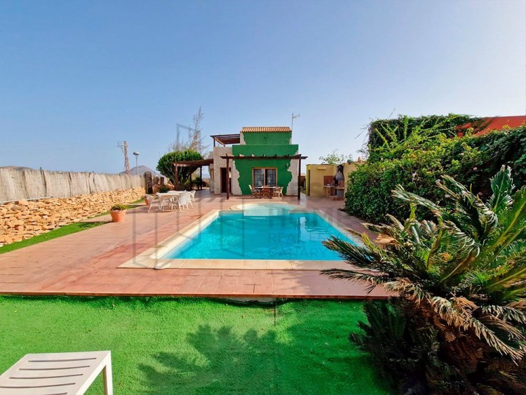 4 Bed  Villa/House for Sale, Antigua, Las Palmas, Fuerteventura - DH-VPTCHCASDELANG-1023 2