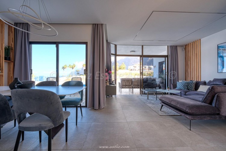 3 Bed  Villa/House for Sale, Los Gigantes, Santiago Del Teide, Tenerife - AZ-1740 16