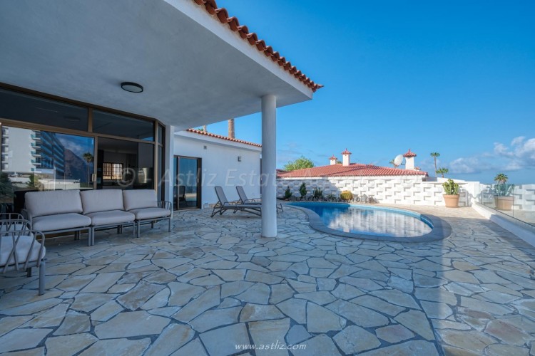 3 Bed  Villa/House for Sale, Los Gigantes, Santiago Del Teide, Tenerife - AZ-1740 6