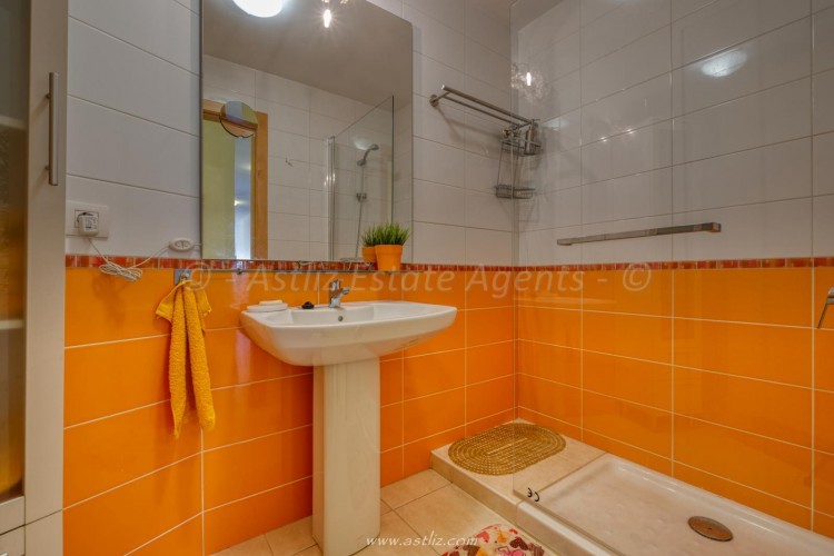 2 Bed  Flat / Apartment for Sale, Playa San Juan, Guia De Isora, Tenerife - AZ-1742 8