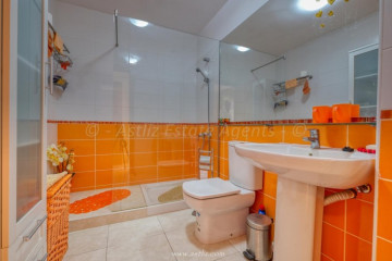 2 Bed  Flat / Apartment for Sale, Playa San Juan, Guia De Isora, Tenerife - AZ-1742