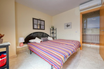 2 Bed  Flat / Apartment for Sale, Playa San Juan, Guia De Isora, Tenerife - AZ-1742
