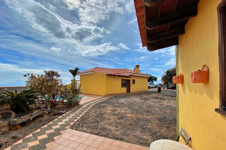 4 Bed  Villa/House for Sale, Malpaíses, Mazo, La Palma - LP-M149 1