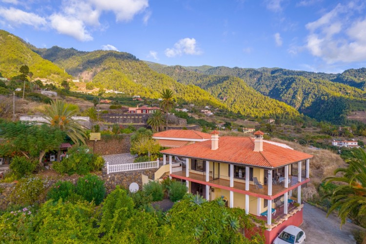 Velhoco, Santa Cruz, La Palma - Canarian Properties