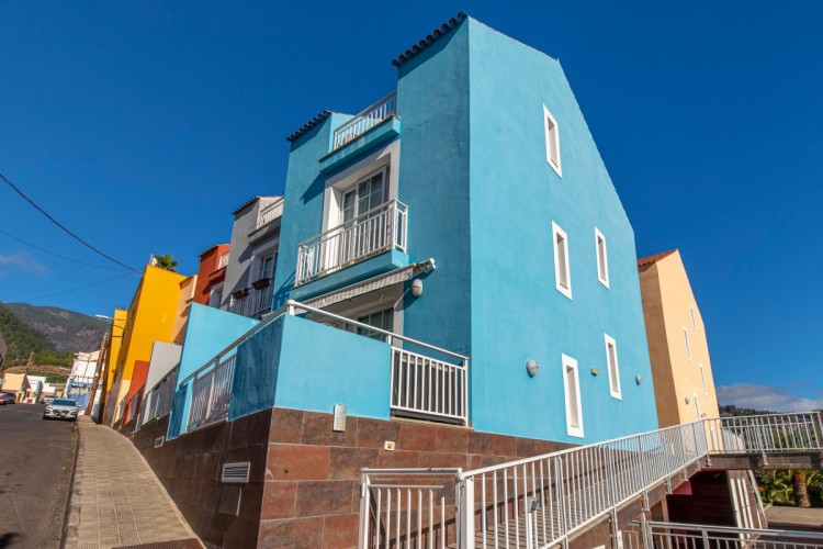 4 Bed  Villa/House for Sale, La Encarnación, Santa Cruz, La Palma - LP-SC106 1