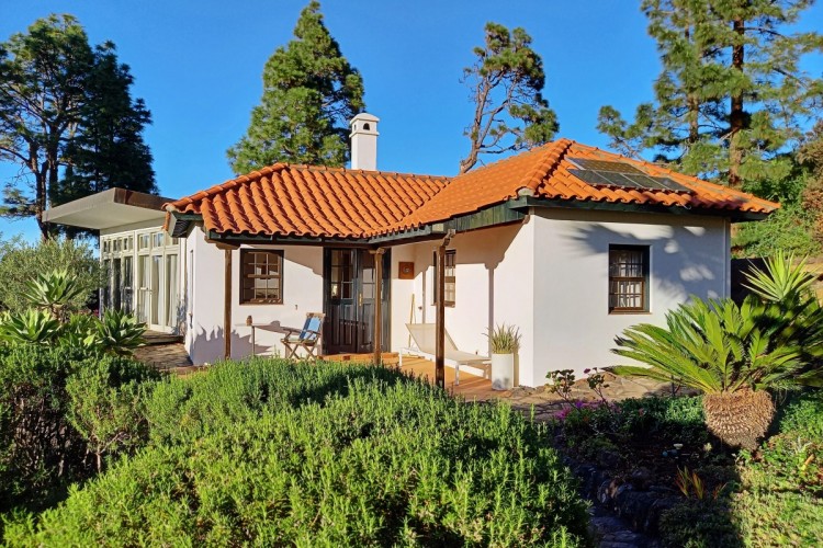 2 Bed  Villa/House for Sale, El Pinar, Puntagorda, La Palma - LP-P98 1