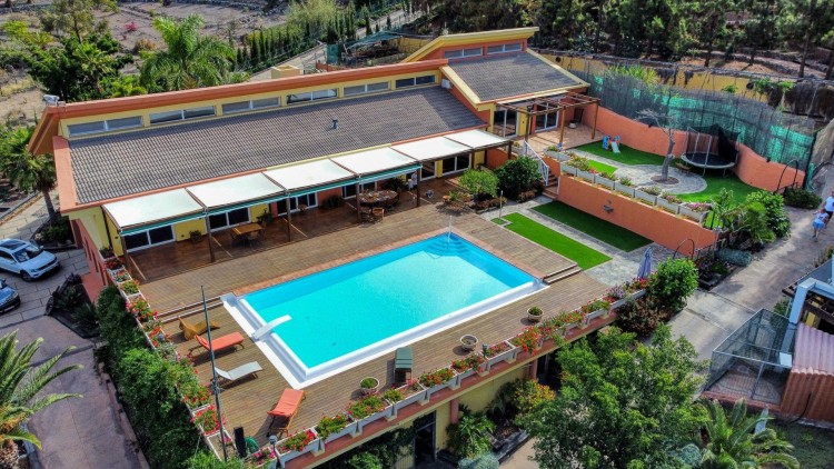 6 Bed  Villa/House for Sale, San Bartolome de Tirajana, LAS PALMAS, Gran Canaria - CI-05663-CA-2934 1
