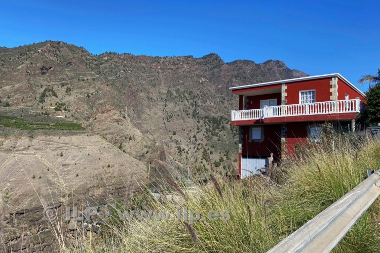 4 Bed  Villa/House for Sale, Los Barros, El Paso, La Palma - LP-E777 15