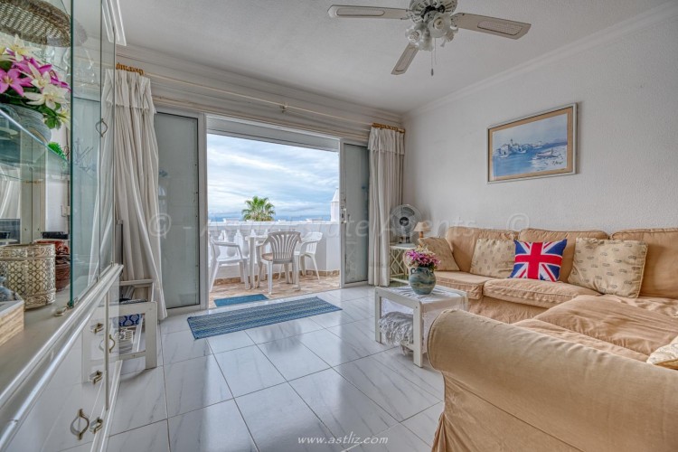 2 Bed  Flat / Apartment for Sale, Playa De La Arena, Santiago Del Teide, Tenerife - AZ-1747 18