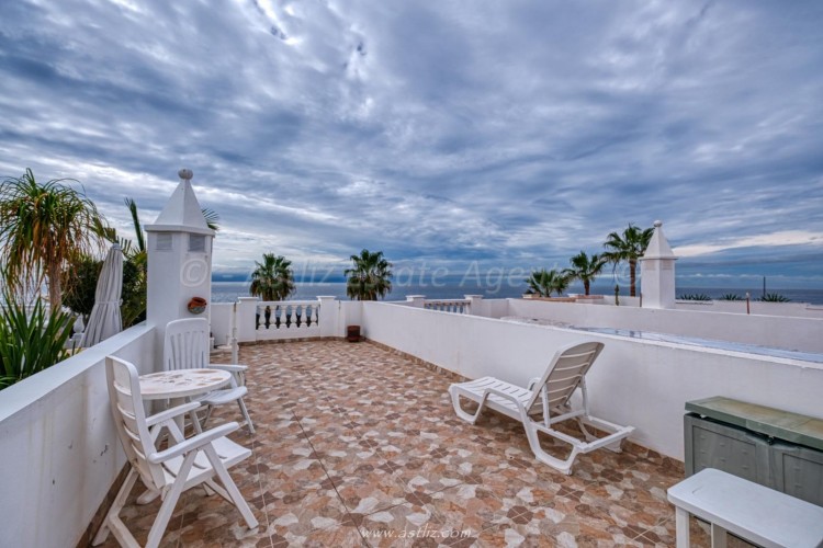 2 Bed  Flat / Apartment for Sale, Playa De La Arena, Santiago Del Teide, Tenerife - AZ-1747 4