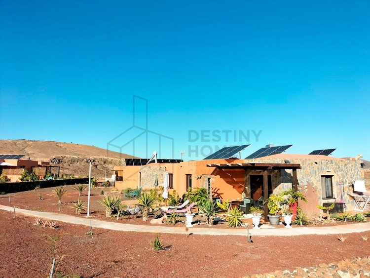 3 Bed  Villa/House for Sale, Corralejo, Las Palmas, Fuerteventura - DH-VPTBUNATALA-2-1223 3
