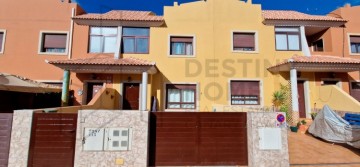 3 Bed  Villa/House for Sale, Puerto del Rosario, Las Palmas, Fuerteventura - DH-VPTCAMATBARD40-1223