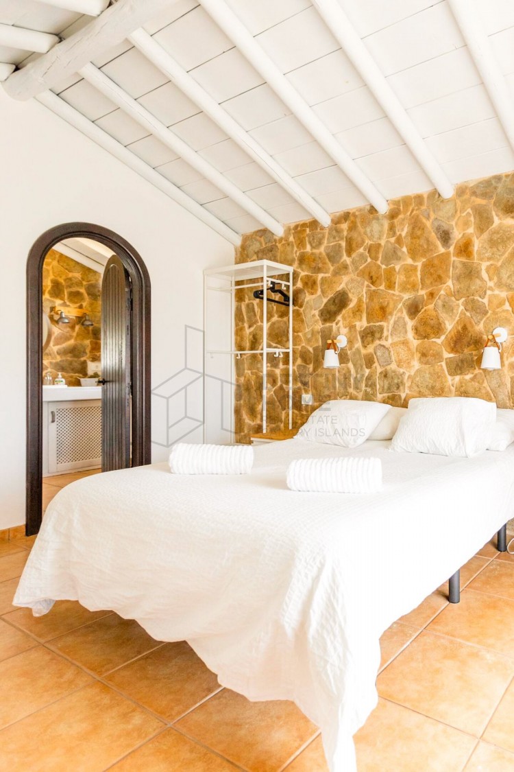 4 Bed  Villa/House for Sale, Lajares, Las Palmas, Fuerteventura - DH-VPTLAJLUXVILLA4-1223 17