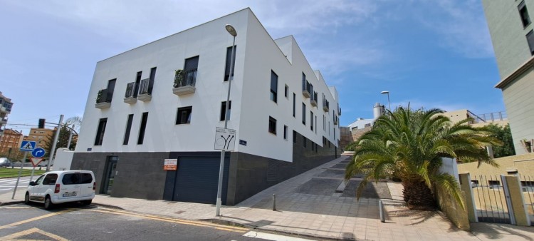 3 Bed  Flat / Apartment for Sale, Santa Cruz de Tenerife, Tenerife - PR-PIS0220VJD 1