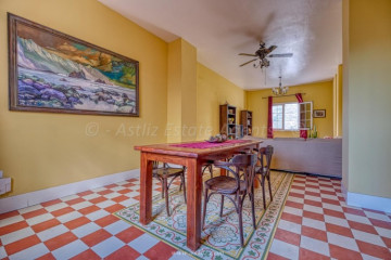 5 Bed  Villa/House for Sale, Adeje, Costa Adeje, Tenerife - AZ-1752
