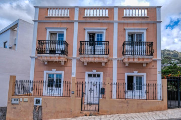 5 Bed  Villa/House for Sale, Adeje, Costa Adeje, Tenerife - AZ-1752