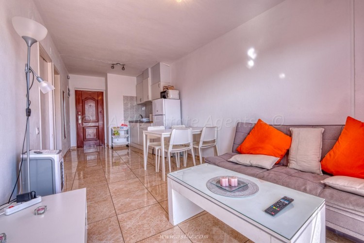 1 Bed  Flat / Apartment for Sale, Playa De Las Americas, Costa Adeje, Tenerife - AZ-1756 15