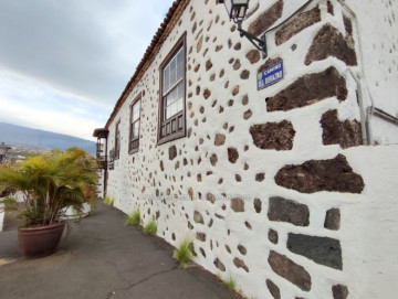  Villa/House for Sale, Puerto de la Cruz, Tenerife - IC-VCH11432