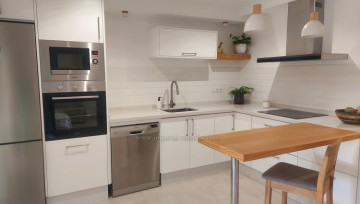 2 Bed  Flat / Apartment to Rent, Puerto de la Cruz, Tenerife - IC-API11356