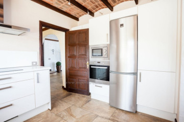 5 Bed  Villa/House to Rent, Santa Ursula, Tenerife - IC-ACH11336