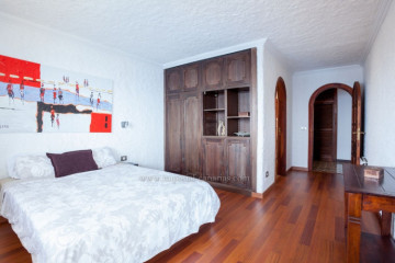 5 Bed  Villa/House to Rent, Santa Ursula, Tenerife - IC-ACH11336