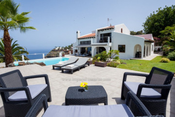 5 Bed  Villa/House to Rent, Santa Ursula, Tenerife - IC-ACH11336