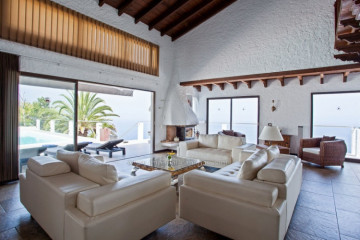 5 Bed  Villa/House to Rent, Santa Ursula, Tenerife - IC-ACH11336