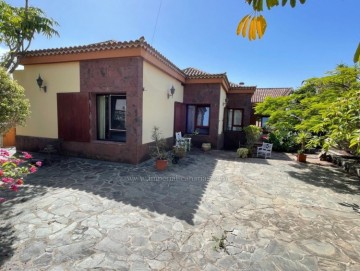 5 Bed  Villa/House for Sale, Tegueste, Tenerife - IC-VCH11182