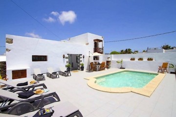 6 Bed  Villa/House for Sale, Teguise, Lanzarote - LA-LA1092