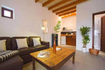 6 Bed  Villa/House for Sale, Teguise, Lanzarote - LA-LA1092