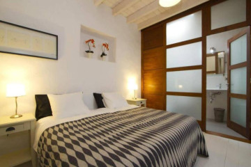 6 Bed  Villa/House for Sale, Teguise, Lanzarote - LA-LA1092
