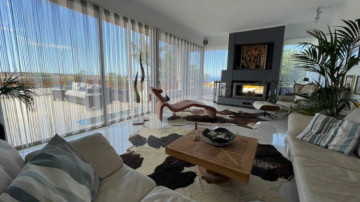 5 Bed  Villa/House for Sale, Las Brenas, Lanzarote - LA-LA1046s