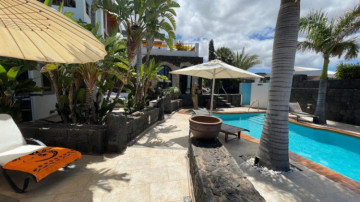 5 Bed  Villa/House for Sale, Las Brenas, Lanzarote - LA-LA1046s