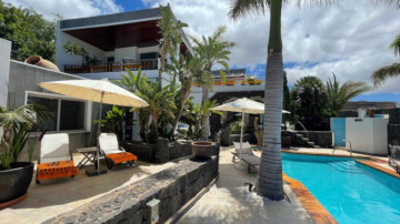 5 Bed  Villa/House for Sale, Las Brenas, Lanzarote - LA-LA1046s