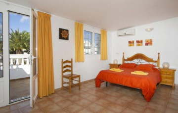 7 Bed  Villa/House for Sale, Puerto Del Carmen, Lanzarote - LA-LA1069s