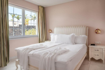 4 Bed  Villa/House for Sale, Puerto Calero, Lanzarote - LA-PC001s