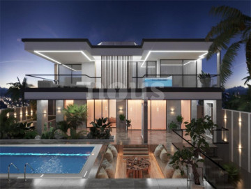 5 Bed  Villa/House for Sale, Costa Adeje (Torviscas Alto), Tenerife - NP-03846
