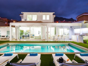 6 Bed  Villa/House for Sale, Costa Adeje (Madroñal), Tenerife - NP-03999