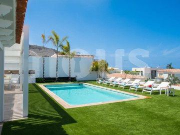 6 Bed  Villa/House for Sale, Costa Adeje (Madroñal), Tenerife - NP-03999