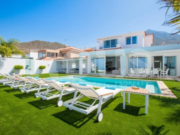 6 Bed  Villa/House for Sale, Costa Adeje (Madroñal), Tenerife - NP-03999