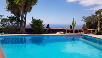 4 Bed  Villa/House for Sale, San Miguel de Abona, Tenerife - PT-PW-380