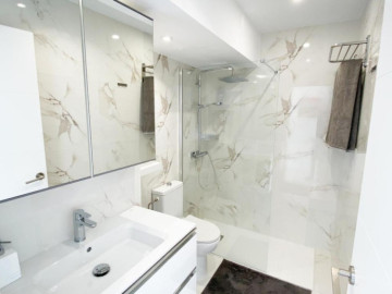 1 Bed  Flat / Apartment for Sale, Playa de las Americas, Tenerife, Tenerife - PT-PW-438