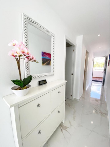 1 Bed  Flat / Apartment for Sale, Playa de las Americas, Tenerife, Tenerife - PT-PW-438