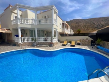 5 Bed  Villa/House for Sale, Los Cristianos, Arona, Tenerife - MP-V0793-5