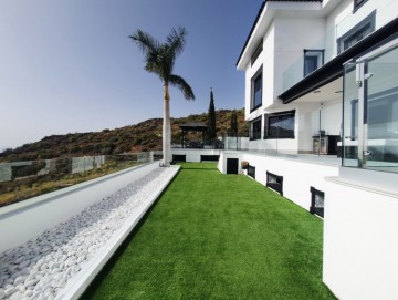 8 Bed  Villa/House for Sale, Roque del Conde, Adeje, Tenerife - MP-V0782-3C