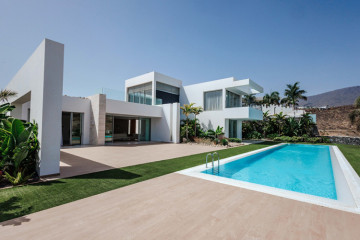 5 Bed  Villa/House for Sale, Adeje Golf, Adeje, Tenerife - MP-V0774-5C
