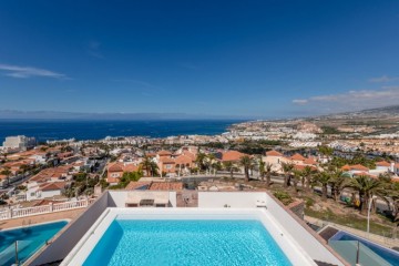 5 Bed  Villa/House for Sale, San Eugenio Alto, Adeje, Tenerife - MP-V0772-5C