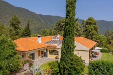 6 Bed  Villa/House for Sale, Valencia, El Paso, La Palma - LP-E791